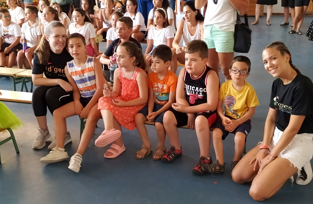 D’Genes finaliza sus talleres de verano en Mazarrón con una mañana de diversión y baile